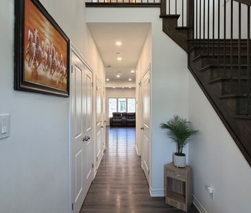 For Lease - 72 McLean Avenue, Collingwood, Ontario - Photo 2