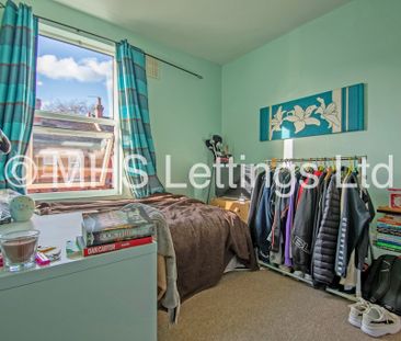 6 Bedroom Mid Terraced House for rent in Ash Road - Photo 3