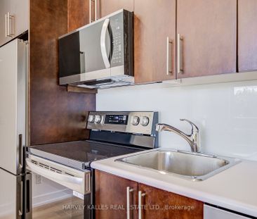 Roncesvalles Lofts , #507A - Photo 5