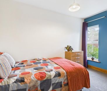 5 bedroom terraced house to rent - Photo 2