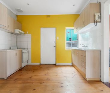 Affordable Two Bedroom Home - Photo 5