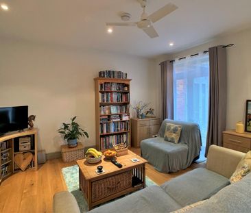 1 bedroom barn conversion to rent - Photo 2