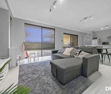 Modern Comfort, Elevated Living & Everyday Convenience! - Photo 3