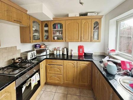 Fonmon Park Road, Rhoose, Barry, CF62 - Photo 3