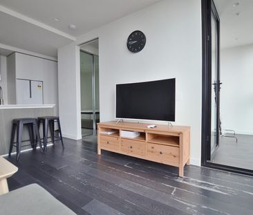 FULLY FURNISHED at Superb location with breathtaking views - Photo 1