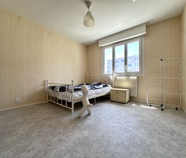 Location Appartement 3 pièces 69m² BEAUMONT 63110 - Photo 4