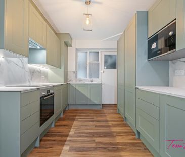 1 bedroom in a flat share to rent - Photo 6