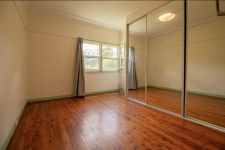 69 Beaconsfield Street, Bexley. - Photo 3