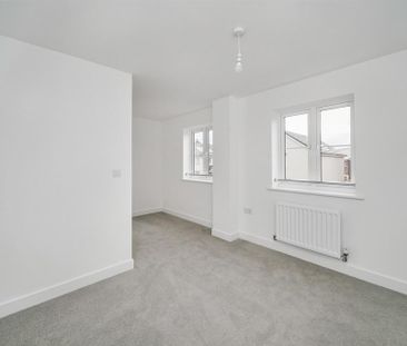 4 bedroom detached house to rent - Photo 6