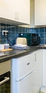 2 VICTORIA TERRACE Leeds - LS3 1BX - Photo 4