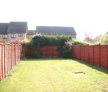 Curlew Crescent, Royston - Photo 4