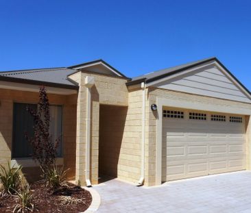 Low Maintenance Home in a Sought after Suburb - Photo 3