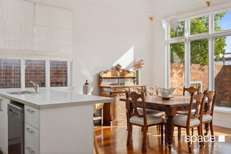 UNFURNISHED CHARACTER HOME - Photo 5