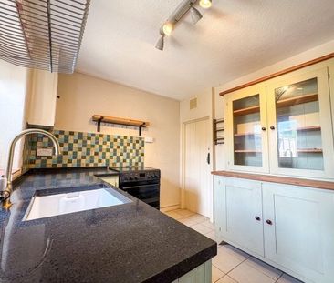 Cottage Hill, Rotherfield - Photo 1