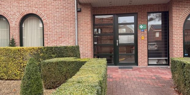 Appartement te huur in Lanaken voor € 920 met 1 slaapkamer - Photo 1