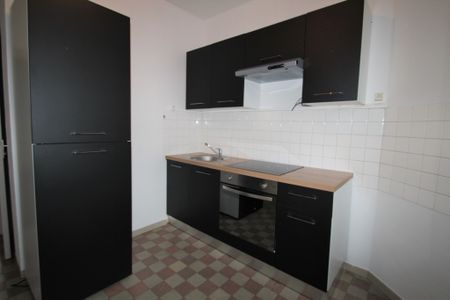 Location Maison 3 pièces 56m² DECIZE 58300 - Photo 2