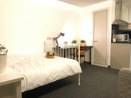 Studio to rent - Photo 4