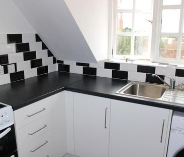 3 bedroom apartment to rent - Photo 4