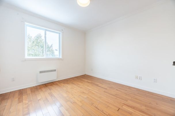 Maison à étages à louer - Brossard (Noms de rues (R)) Maison à étages à louer - Brossard (Noms de rues (R)) - Photo 1