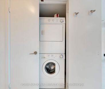 Vibe at Liberty Village Lofts - Photo 5