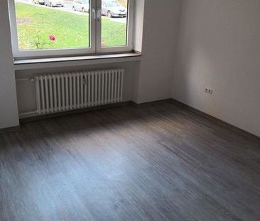Komplett renovierte EG-Wohnung mit Balkon!! - Foto 1