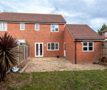 3 bedroom semi-detached house to rent - Photo 2