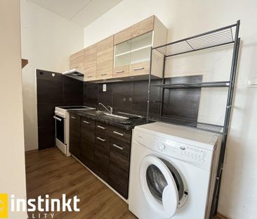 Pronájem bytu 1+kk 33 m2 - Fotografie 4