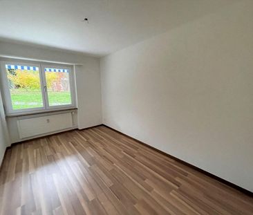 Moderne 4.5 Zimmer Parterre Wohnung in Biel! - Foto 2