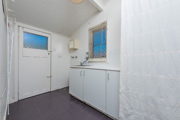 29 Langley Crescent, Innaloo WA 6018 - House For Rent | Domain - Photo 1