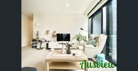 Rare find opportunity! Absolute Waterfront with Expansive Harbour View! - Photo 2