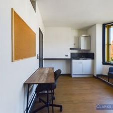 Albert Terrace, Middlesbrough - Photo 1