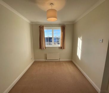 3 bedroom semi-detached house to rent - Photo 3