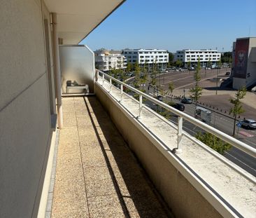 F4 de 90 m² avec terrasse CAEN BEAULIEU - Photo 4