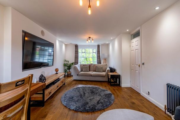 3 bedroom semi-detached house to rent - Photo 1