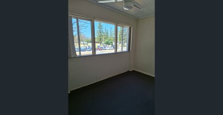 Broadbeach and Kurawa Park at your doorstep - Photo 2