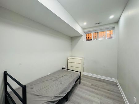 For Lease - 39 Sugarbush Square Unit# Bsmt, Toronto, Ontario - Photo 5