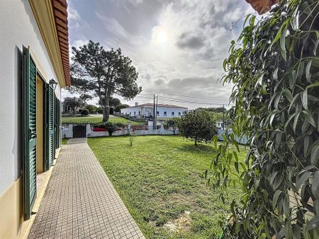 Caldas da Rainha, Leiria - Photo 3