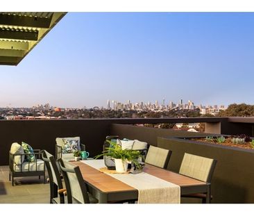 Top Floor Apartment with Two Secure Car Spaces - Photo 6