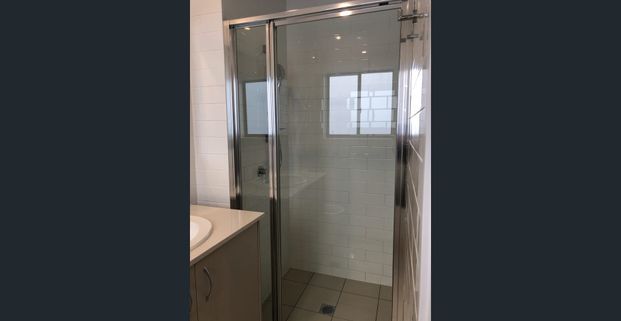 STUDENT ACCOMMODATION - 200m Walk to UQ St Lucia - Photo 1