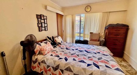 Spacious and Sunny 3-Bedroom Home in a Great Location! - Photo 2