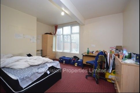 3 Bedroom Flats, Headingley, Leeds - Photo 1