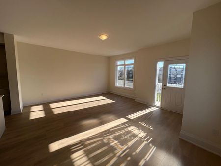 For Lease - 173 Seguin Street, Richmond Hill, Ontario - Photo 5