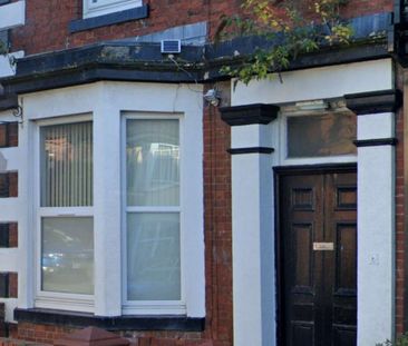 Upper Dicconson Street Room 5 - Photo 1