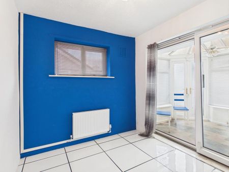 2 bedroom semi-detached bungalow to rent - Photo 4