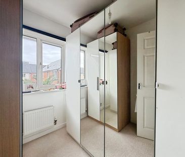 3 bedroom terraced house to rent - Photo 4