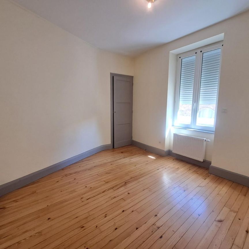 : Appartement 74.15 m² à CHAZELLES SUR LYON - Photo 1