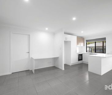 TUCKED AWAY AND HEAPS OF SPACE - Photo 5