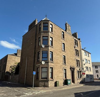 3 bedroom house of multiple occupation to rent - Photo 1