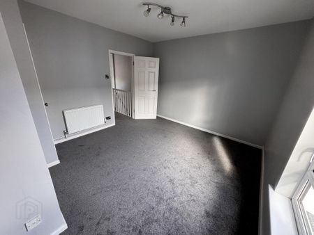 33 Parker Street, Belfast, BT5 4HN - Photo 2