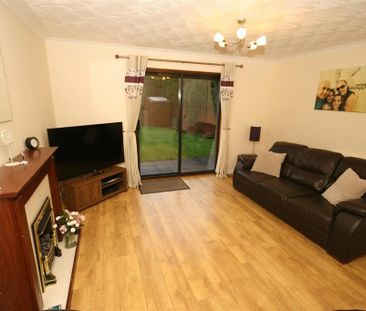 3 bedroom semi-detached house to rent - Photo 6